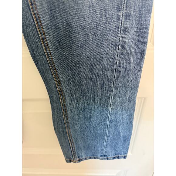 Future Collective Kahlana Barfield Brown High Rise Straight Jeans Size 2 - Picture 3 of 6